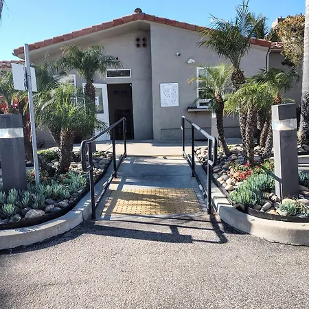 Pacific Plaza Resort